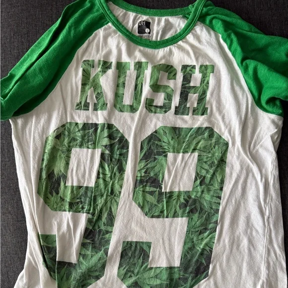 Kush tee - Picture 1 of 3